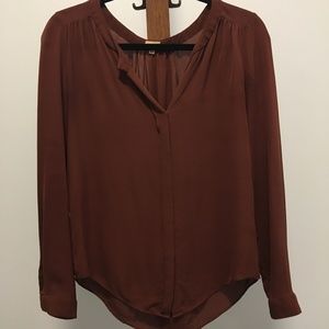 Aritzia T. Babaton Silk Blouse